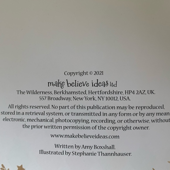 New Squasherella Halloween Children’s Hardcover Book With Necklace🎃 - Picture 6 of 13